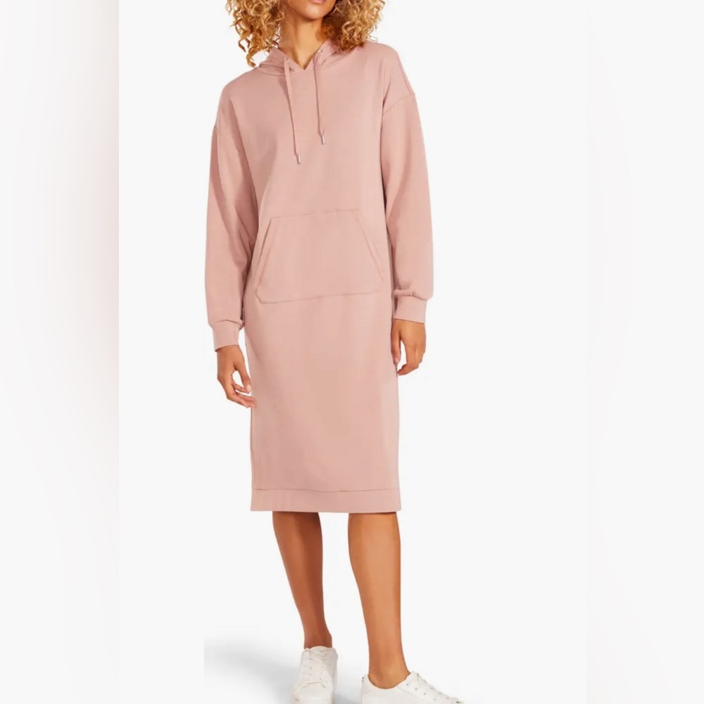 Bodega Babe Long Sleeve Hoodie Dress
BB Dakota by Steve Madden Size Large